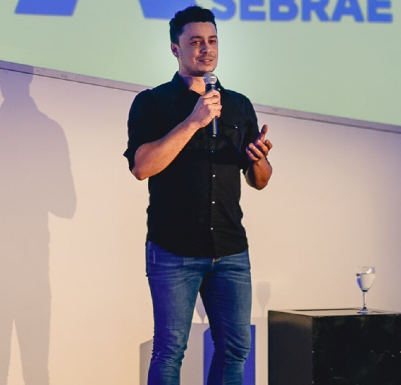 Mike Rodrigues